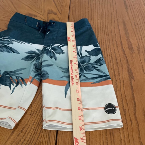 O’Neill Swim Trumk Hyperfreak Boys Sz 22 pre-owned - Picture 2 of 9